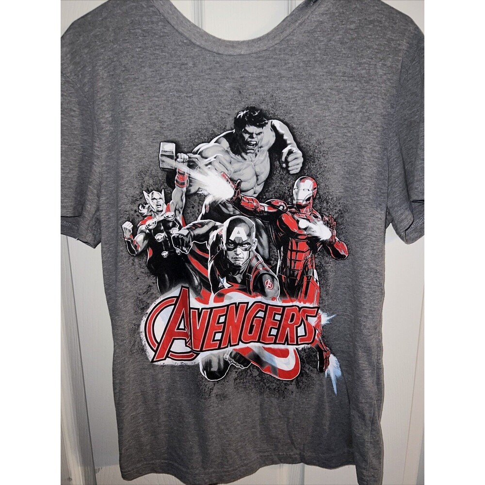 Marvel Comics Avengers Graphic T Shirt Gray Medium